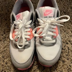Nike air max womens shoes